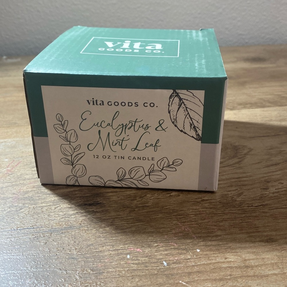Eucalyptus & mint leaf